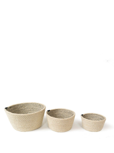 Minimalistic Amari Bowl - Black (Set of 3) go with everything, everywhere in your space!